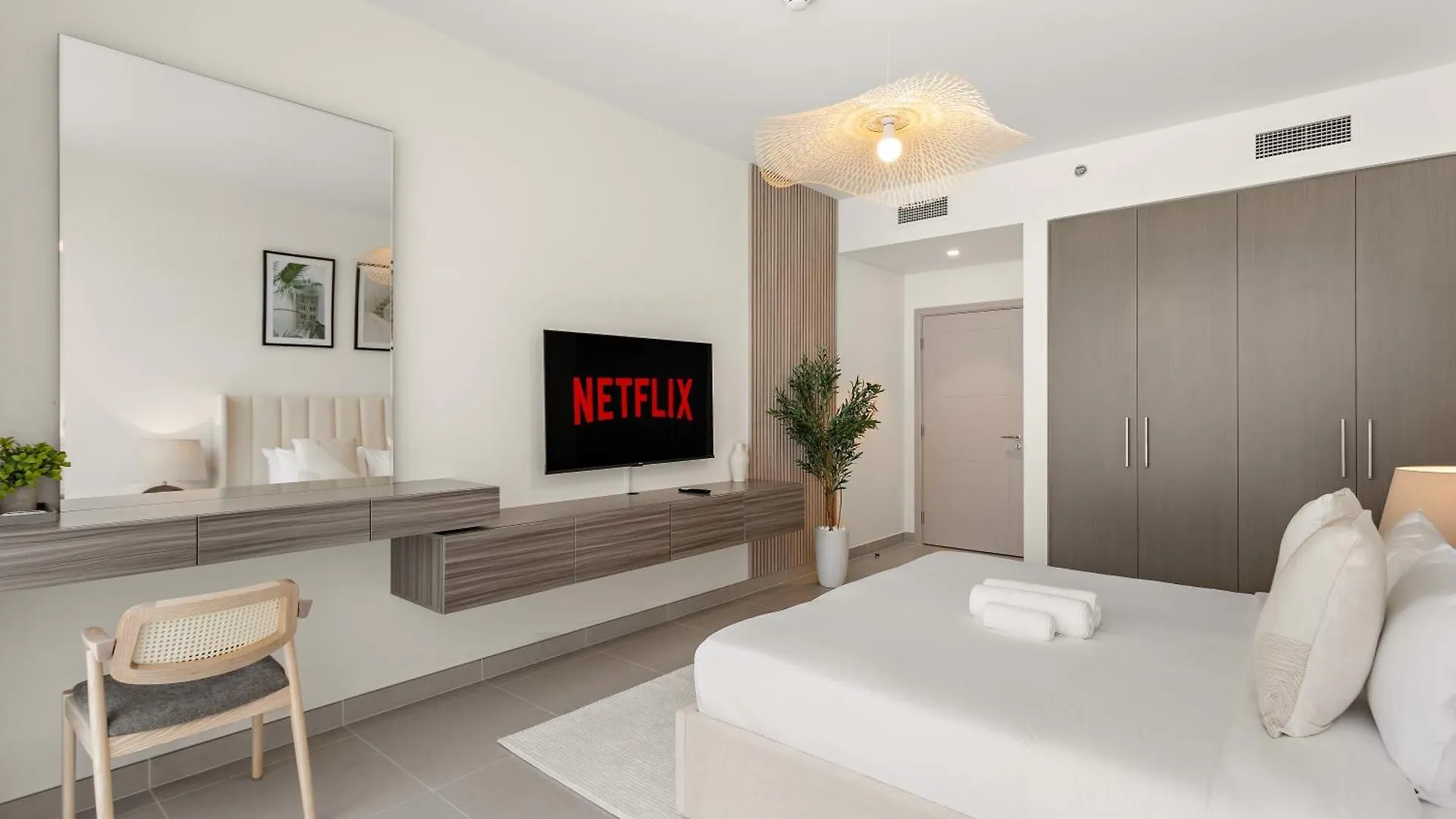 Superb 1Bed With Pool & Gym Near The Burj Khalifa Apartment Dubai 0*,  United Arab Emirates